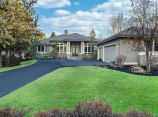 19506 Green Lakes Loop, Bend, OR 97702