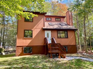 6352 Ventnor Dr, Tobyhanna, PA
