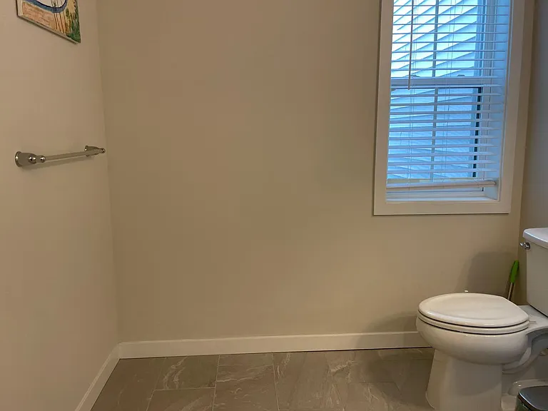 294 Kennedy Dr — Photo 30