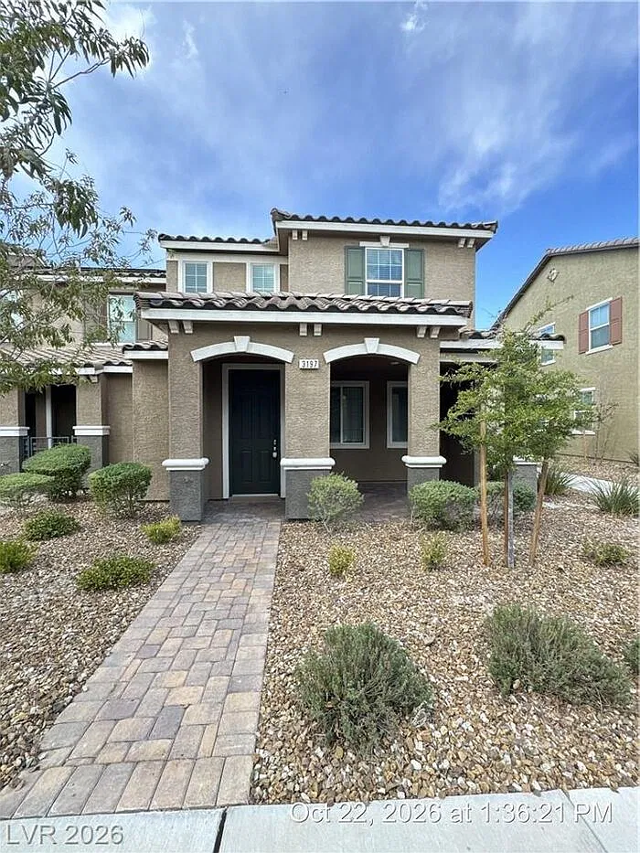 3 bed, 2.5 bath, 1736 sqft, $2,150 — Photo 1
