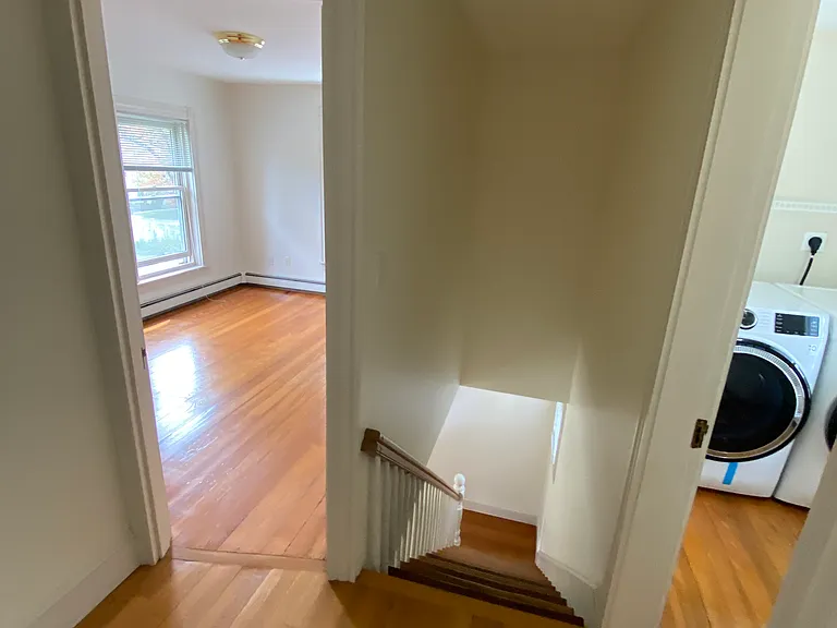 4 Eliot St #1R — Photo 8