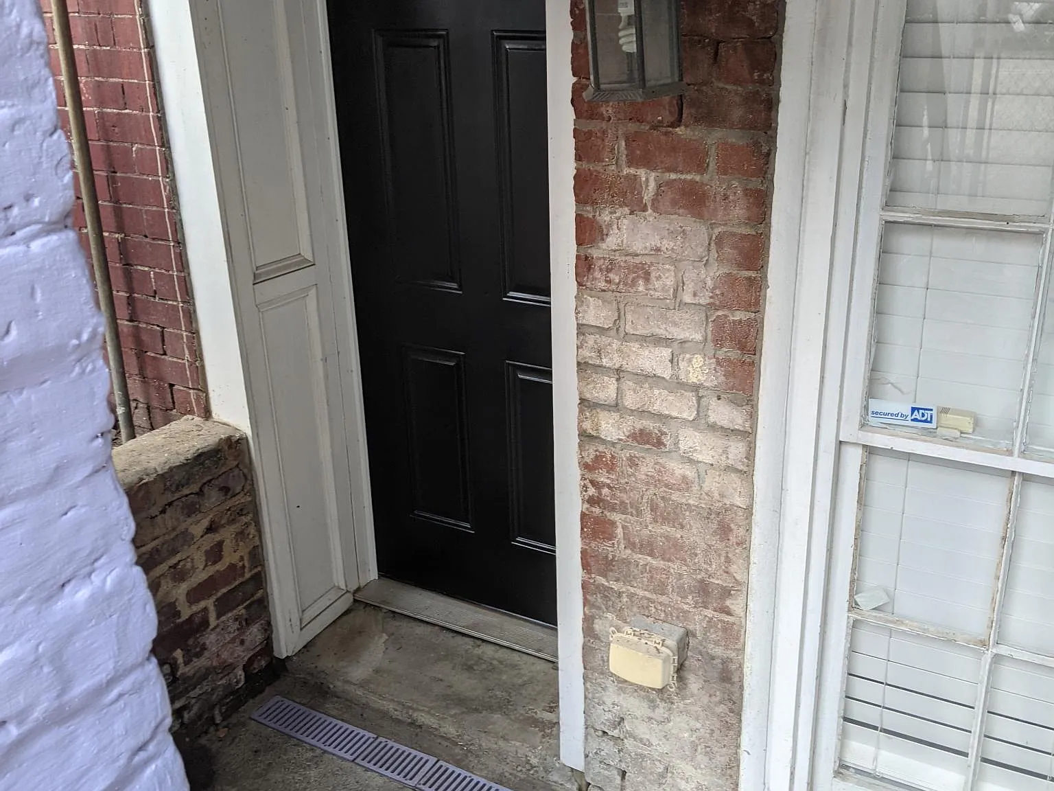 2 bed, 1126 sqft, $2,150 — Photo 2