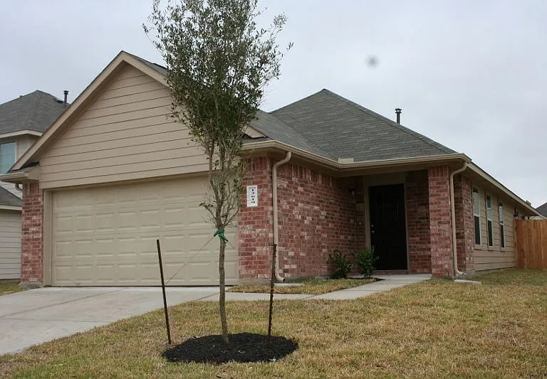12619 Wild Columbine Rd — Photo 3