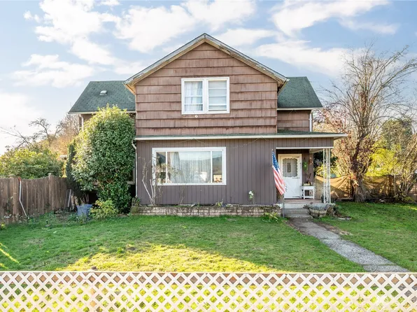 411 4th Avenue, Castle Rock, WA 98611