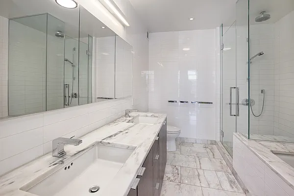 Sold by LG Fairmont Group | media 15