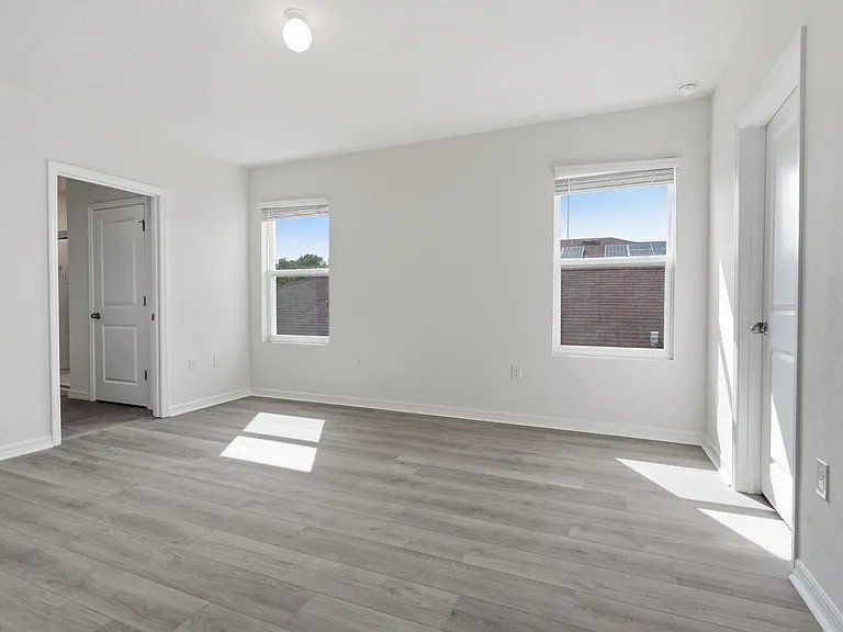 32745 Pez Landing Ln — Photo 23