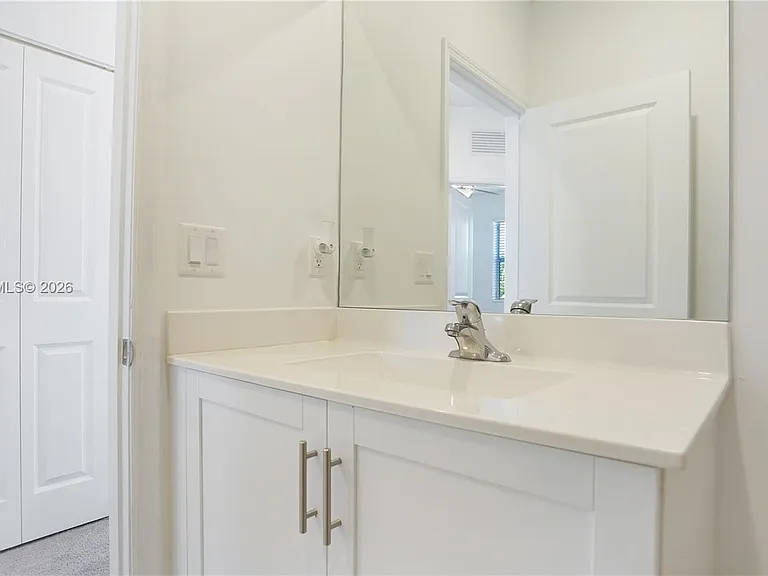2676 SE 12th St #2676 — Photo 31