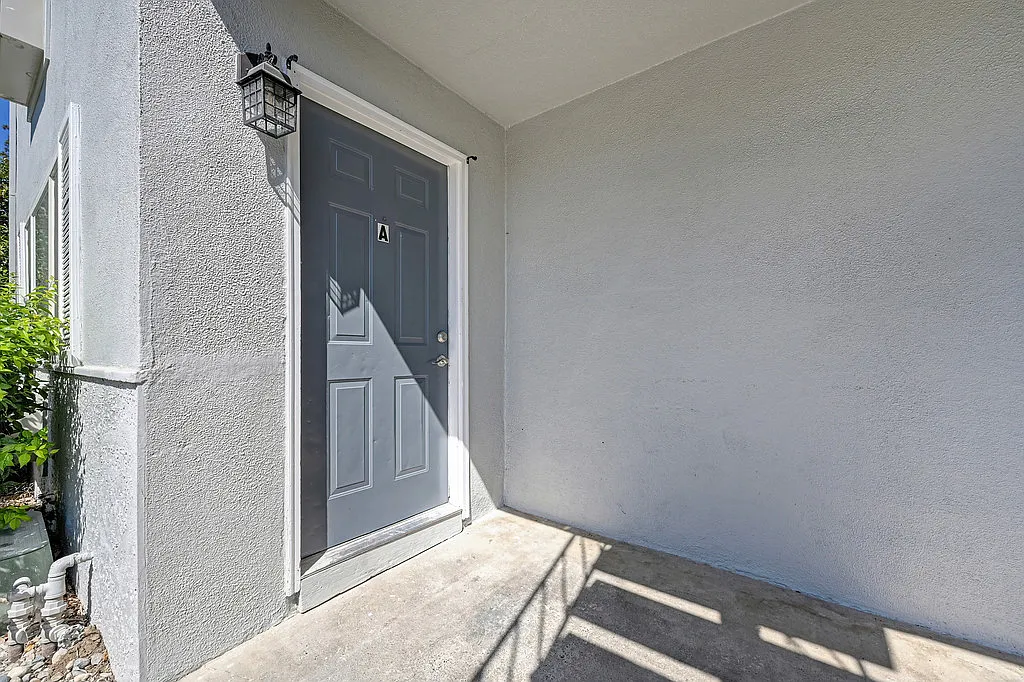 2 bed, 940 sqft, $2,095 — Photo 4