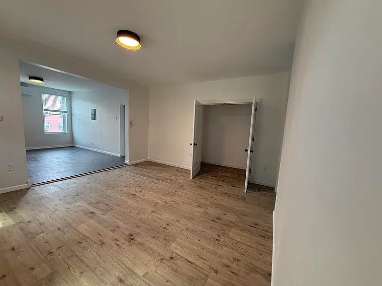 13 Cambridge Ave — Photo 6