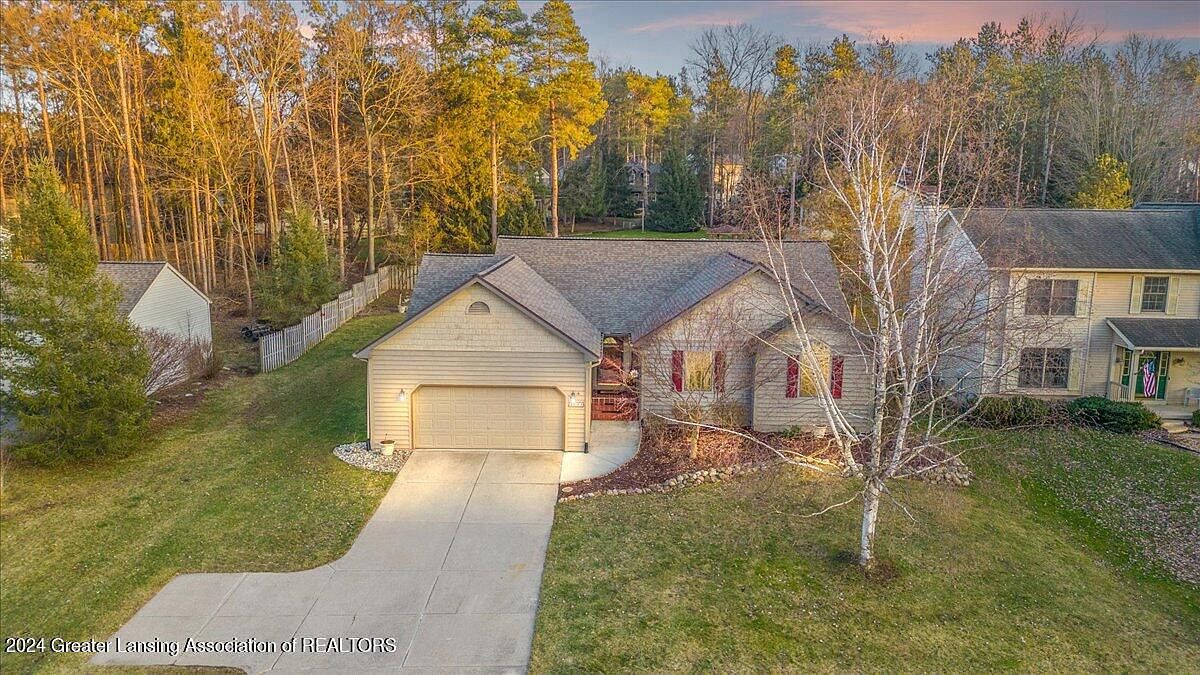 3903 W Herbison Rd, Dewitt, MI 48820 Zillow