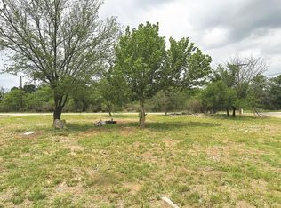 325 Mulberry St, Mason, TX 76856