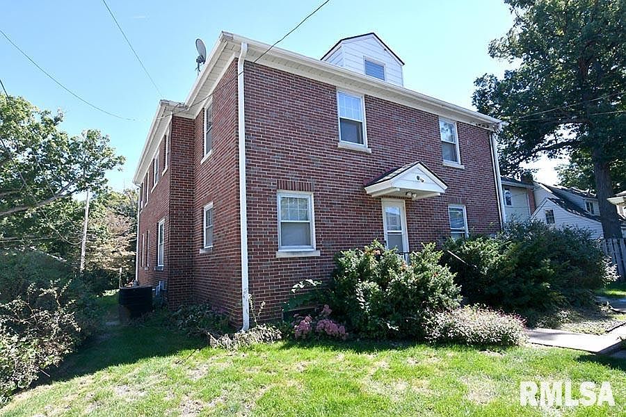 1142 45th St, Rock Island, IL 61201 Zillow