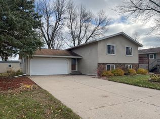 1211 Hickory St, Fairmont, MN 56031