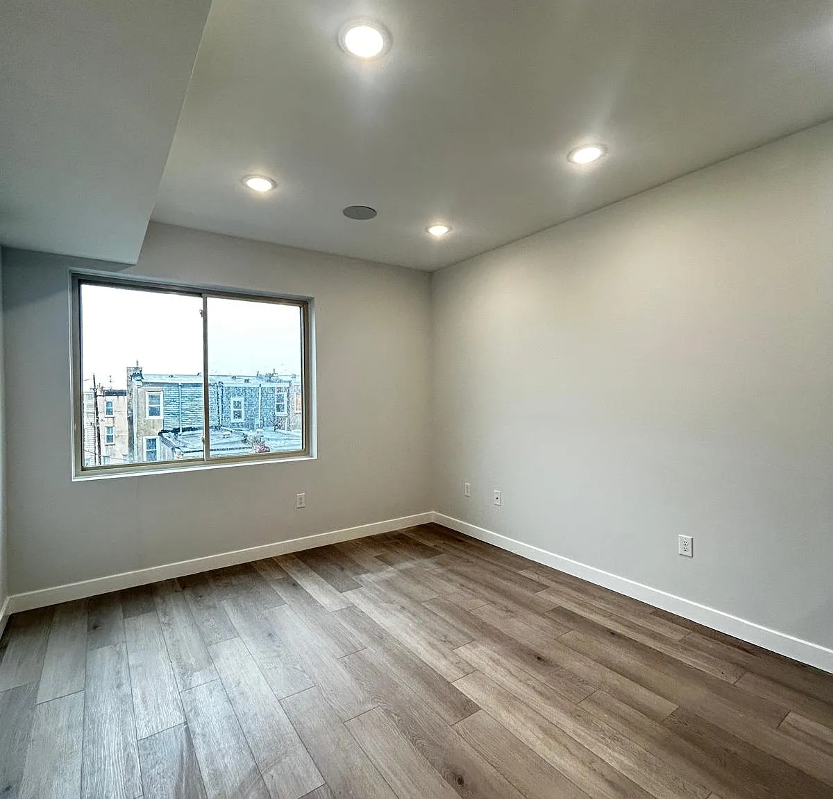 2 bed, 800 sqft, $1,675 — Photo 3