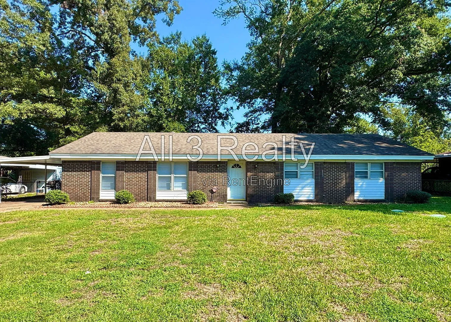 3 bed, 2.0 bath, 1797 sqft, $1,435 — Photo 1