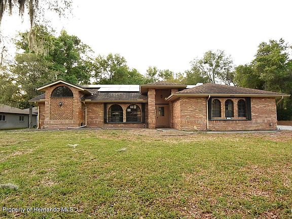 3rd image of 373 Oriana Dr