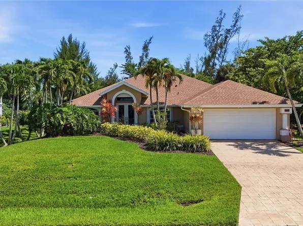 7407 Cobb Rd, Bokeelia, FL 33922