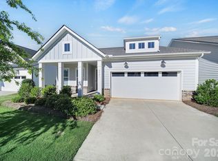 8021 Brookbank Dr, Charlotte, NC 28269