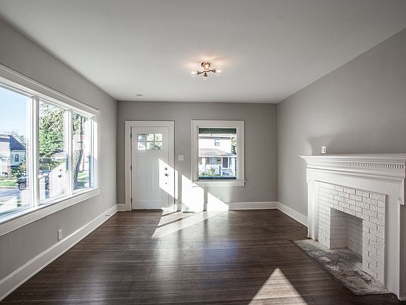 4th image of 3841 N Park Ave