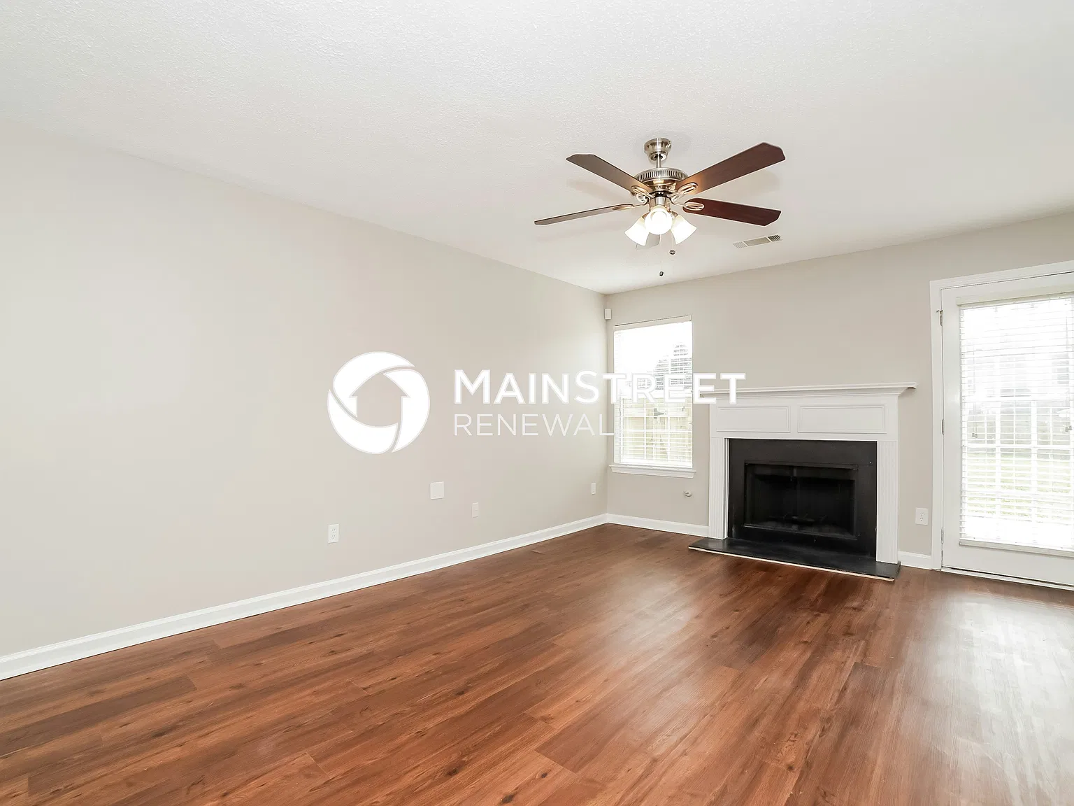 4462 Estate St — Photo 4