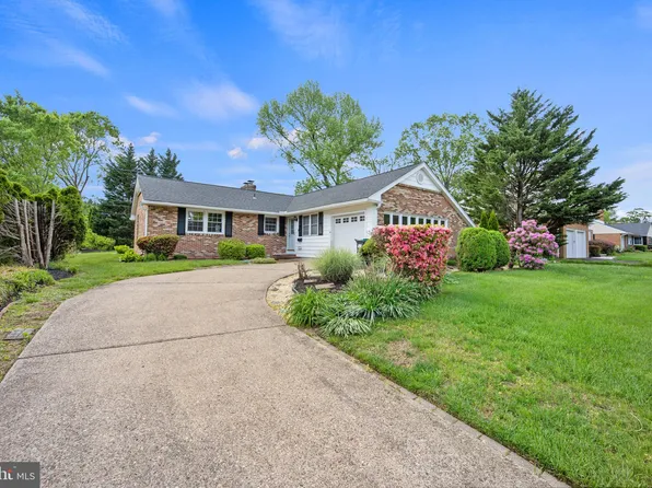 705 Halstead Rd, Wilmington, DE 19803