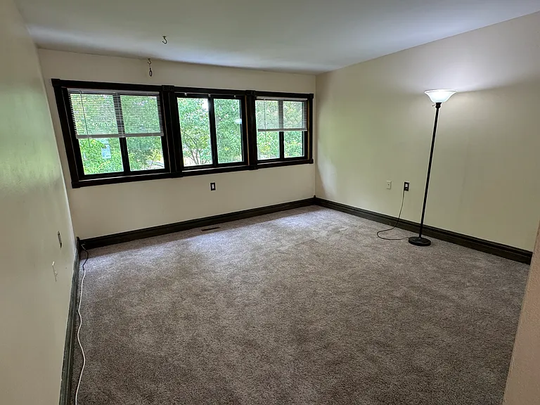 8K Twin Rivers Dr #8-K — Photo 14