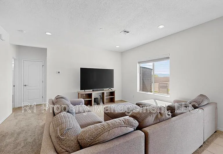 108 Hue St SW — Photo 23