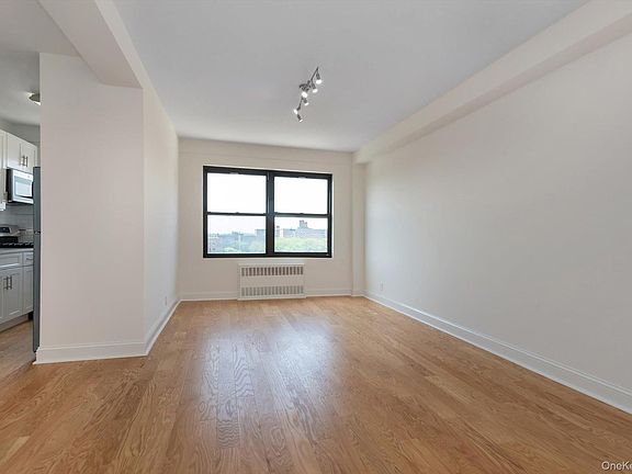 4th image of 99-52 66 Road #7W