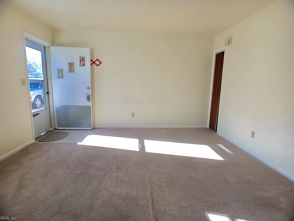 2nd image of 1020 Woronoca Ave #B