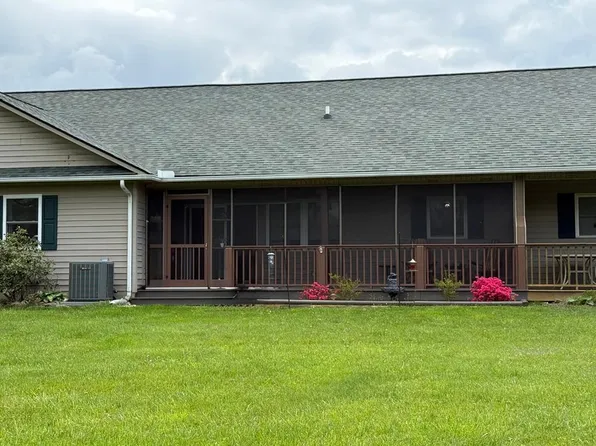 93 Fairway Villa Dr, Fancy Gap, VA 24328