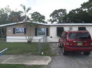 2368 Katherine St, Fort Myers, FL 33901