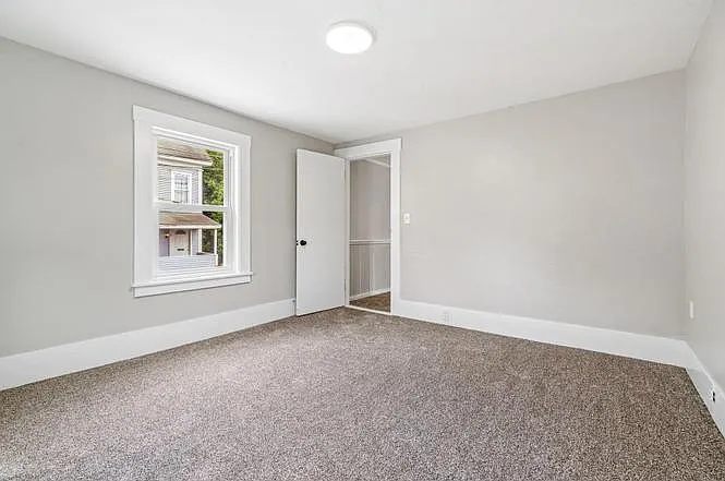 35 Church St #5 — Photo 7