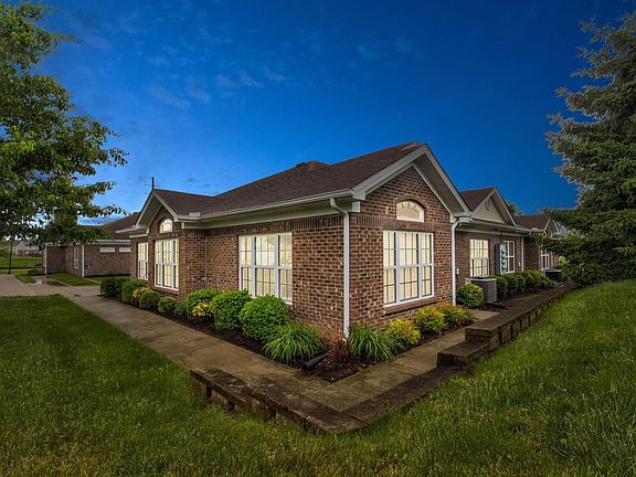 3rd image of 151 Evergreen Path