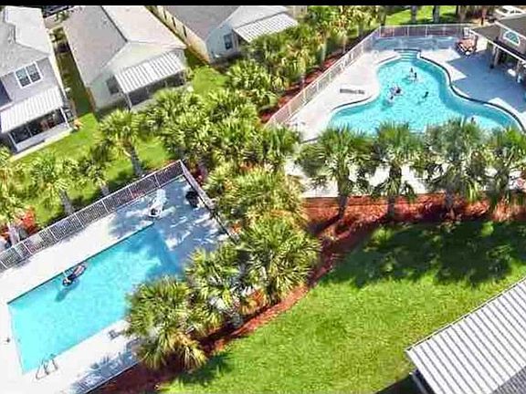 2nd image of 11721 Sand Castle Ln