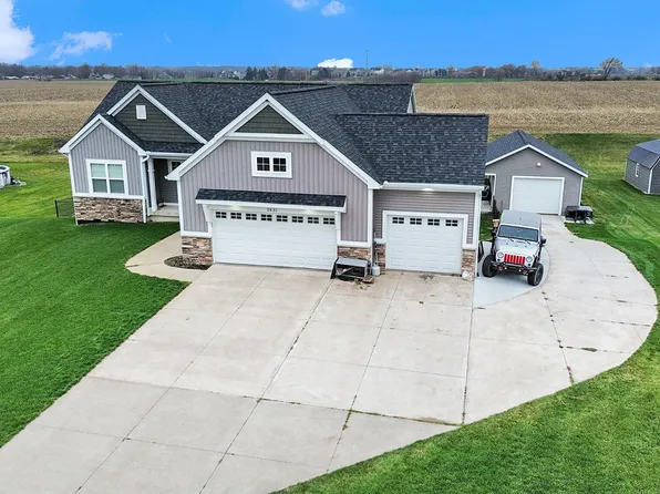 2831 Air Park, Zeeland, MI 49464