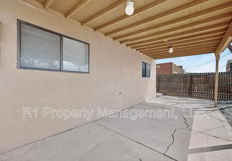 222 Shannon Pl NW #1 — Photo 33