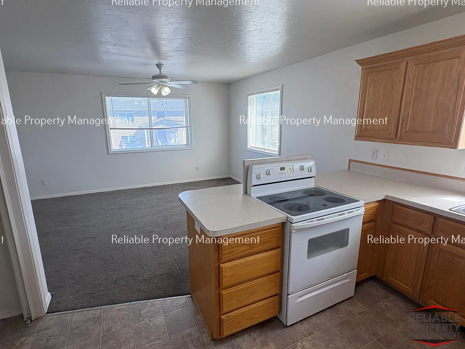 2 bed, $995 — Photo 4