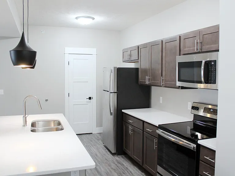 Prairie Heights Apartments — Photo 136