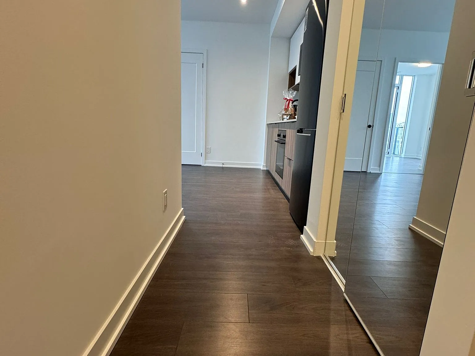 5 Defries St — Photo 2