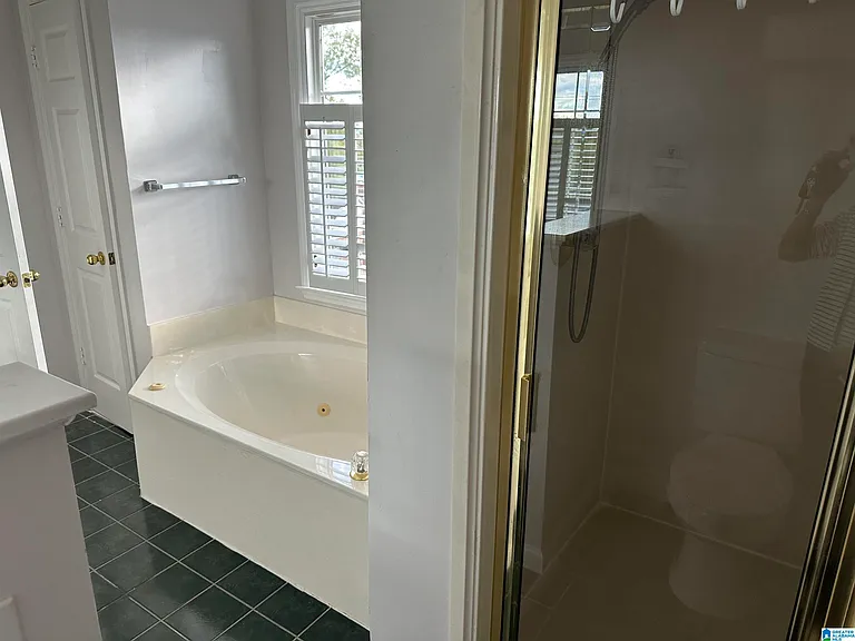 1715 Columbiana Ln — Photo 26