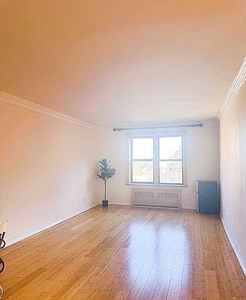 4th image of 14340 Roosevelt Ave APT 3B