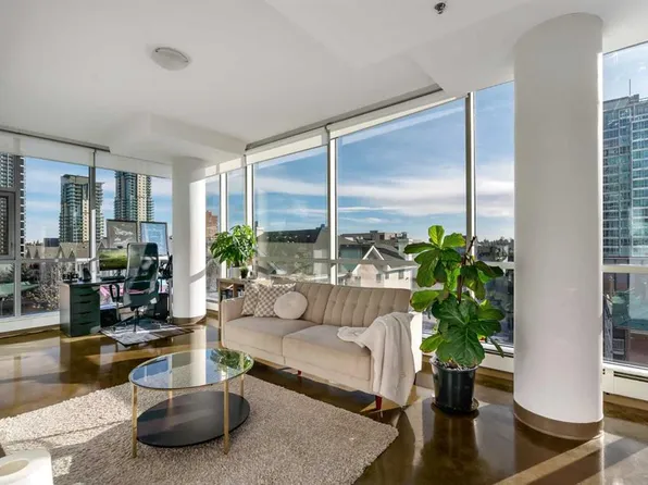 135 S 13th Ave SW #509, Calgary, AB T2R 0W8