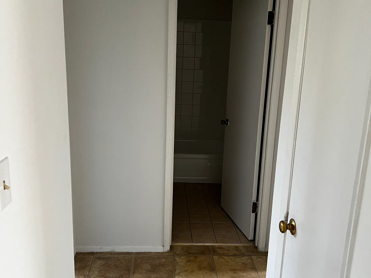 2 bed, 800 sqft, $975 — Photo 4
