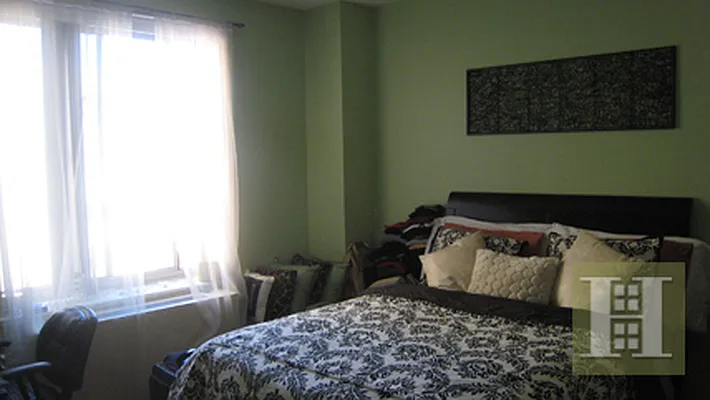 Rented by Halstead Real Estate | media 4