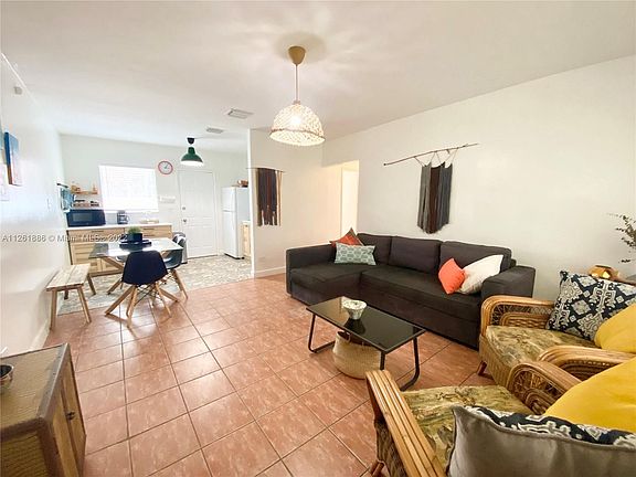 5th image of 547 NE 64th St #547