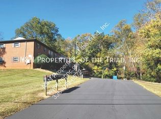 205 N Main St APT D, King, NC 27021