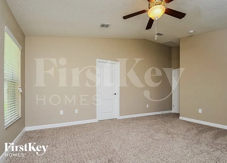 3451 Cortland Dr — Photo 5