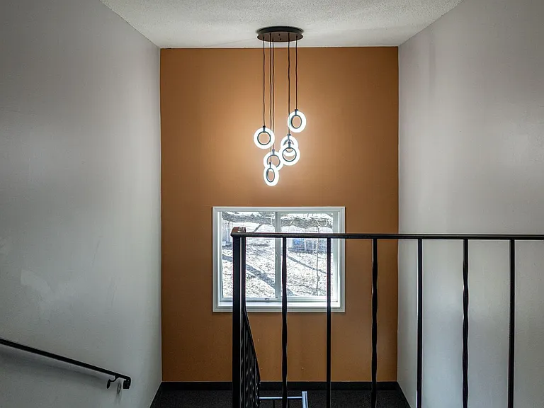 Cove Apartments — Photo 18
