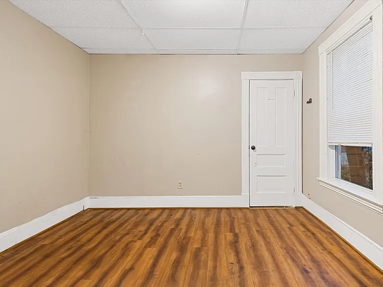 41 Gamage Ave #2 — Photo 16