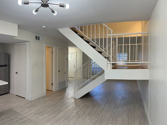 2nd image of 10011 Knoboak Dr APT 59